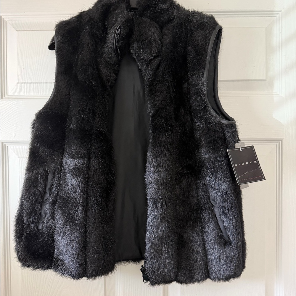 Giacca Elegant Black Faux Fur Vest